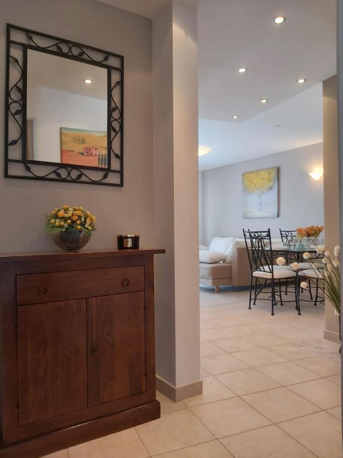 Villa Seaview With Pool - Apartment Yellow Trogir Exterior foto